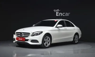 Mercedes-Benz C-Class · 2018 год