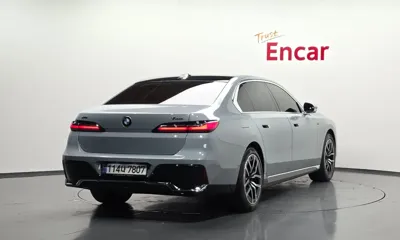 BMW 7-Series 2023, 68541 км, за 96900000 KRW