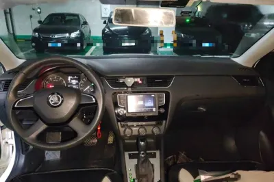 Skoda Octavia 2016, 75400 км, за 41995.95 CNY - фото 18