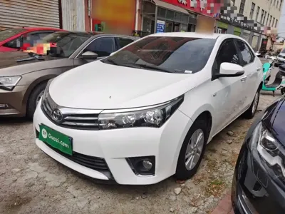 Toyota Corolla · 2015 год