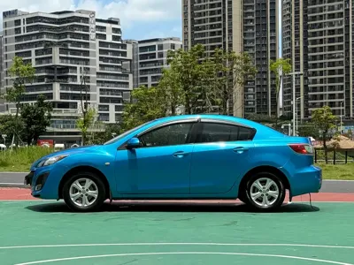 Mazda 3 Xingcheng 2013, 112000 км, за 15800 CNY