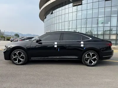 Volkswagen Passat 2023, 40000 км, за 99500 CNY - фото 20