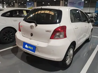 Toyota Yaris 2013, 55000 км, за 21200 CNY