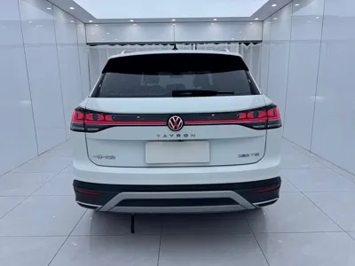 Volkswagen Tayron 2023, 27000 км, за 175799 CNY