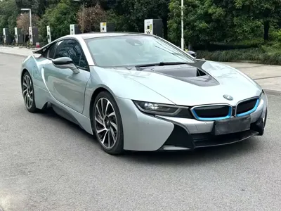 BMW i8 2018, 120000 км, за 339799 CNY