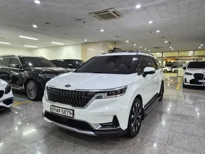 Kia Canival · 2021 год