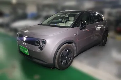 firefly firefly · 2025 год