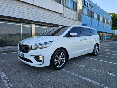 Kia Canival · 2019 год