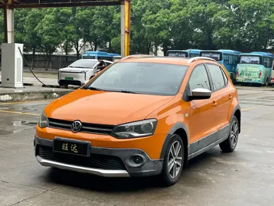 Volkswagen Polo · 2013 год