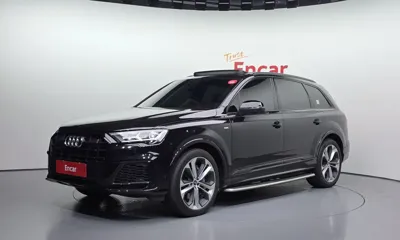Audi Q7 · 2022 год