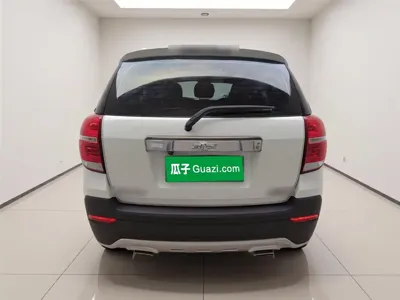 Chevrolet Captiva 2016, 78700 км, за 3633.44 USD
