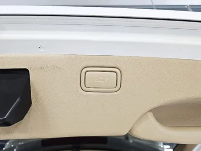 Kia Canival 2017, 140564 км, за 13000000 KRW - фото 18