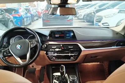 BMW 5 Series 2018, 173900 км, за 127298.77 CNY - фото 12