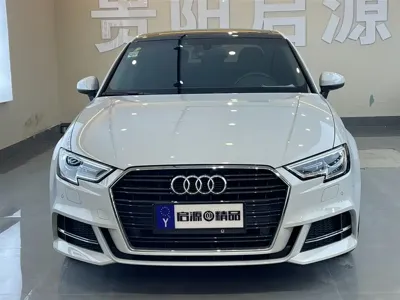 Audi A3 2018, 70000 км, за 69800 CNY