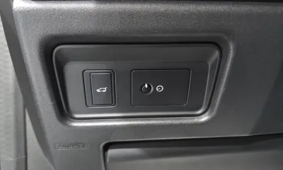Land Rover Discovery Sport 2018, 99156 км, за 10490000 KRW - фото 29