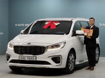 Kia Canival · 2019 год