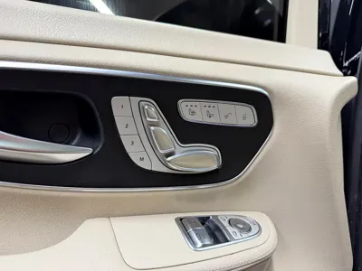 Mercedes-Benz V-Class 2019, 210000 км, за 131700 CNY - фото 20