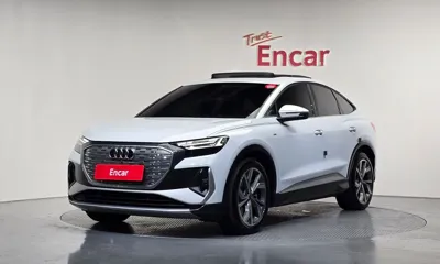 Audi Q4 e-tron · 2022 год