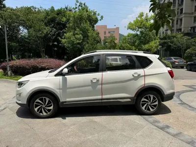 Baojun 560 2017, 70000 км, за 14800 CNY