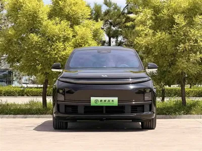 Li Auto Li L7 2024, 33000 км, за 209800 CNY