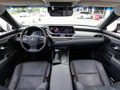 Lexus ES 2020, 39500 км, за 259600 CNY - фото 13