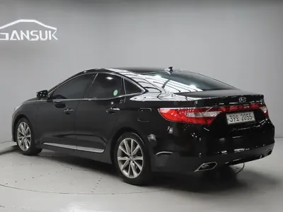 Hyundai Grandeur 2015, 210159 км, за 3500000 KRW