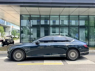 Genesis G80 2023, 48000 км, за 218800 CNY