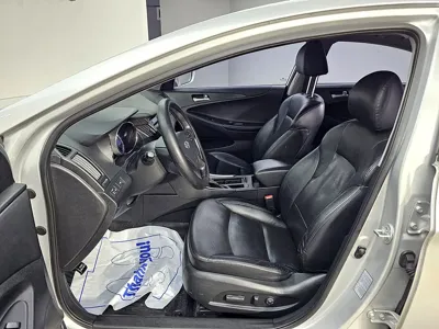 Hyundai Sonata 2014, 244242 км, за 2300000 KRW - фото 8