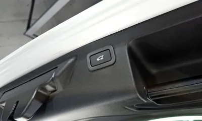 Land Rover Discovery Sport 2018, 97198 км, за 12500000 KRW - фото 20
