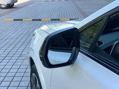 Cadillac XT5 2024, 8000 км, за 258800 CNY - фото 6