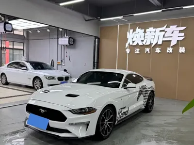 Ford Mustang · 2018 год