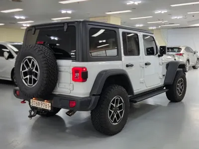 Jeep Wrangler 2024, 22975 км, за 64900000 KRW