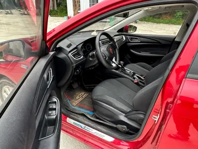 Roewe i5 2019, 90000 км, за 21800 CNY - фото 4