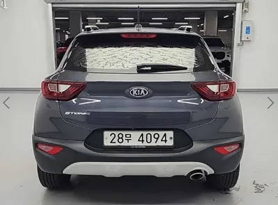 Kia Stonic 2018, 103607 км, за 7490000 KRW