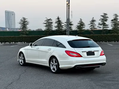 Mercedes-Benz CLS 2013, 90000 км, за 238800 CNY