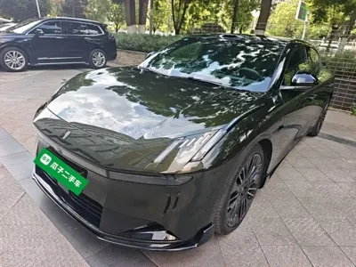 Lynk & Co 领克10 · 2025 год