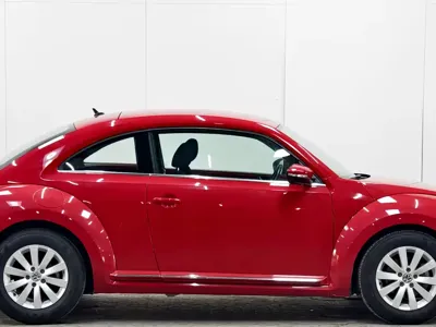 Volkswagen Beetle 2018, 85000 км, за 55400 CNY - фото 8