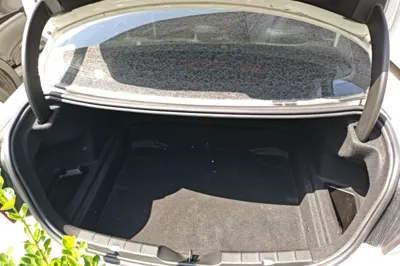 BMW 1 Series 2017, 90500 км, за 56308.9 CNY - фото 9