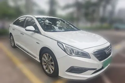 Hyundai Sonata 2015, 56000 км, за 42273.65 CNY