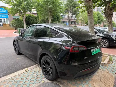 Tesla Model Y 2022, 30000 км, за 158000 CNY