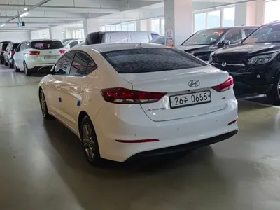 Hyundai Avante 2016, 144000 км, за 7300000 KRW
