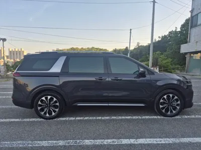 Kia Canival 2022, 81000 км, за 27800000 KRW
