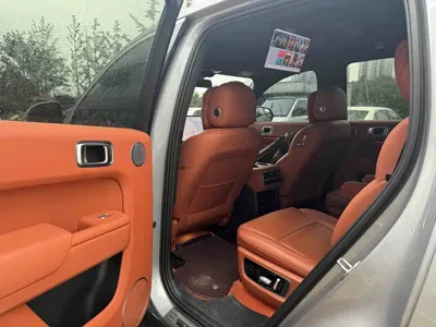 Li Auto Li L8 2022, 43000 км, за 223800 CNY - фото 6