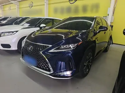 Lexus RX 2021, 102700 км, за 199600 CNY