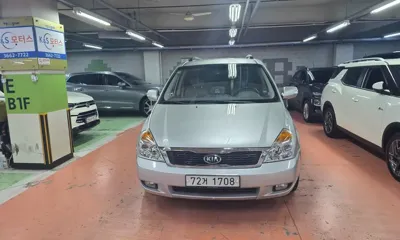 Kia Canival 2013, 121136 км, за 3500000 KRW