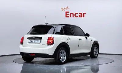 MINI Cooper 2019, 79093 км, за 13000000 KRW