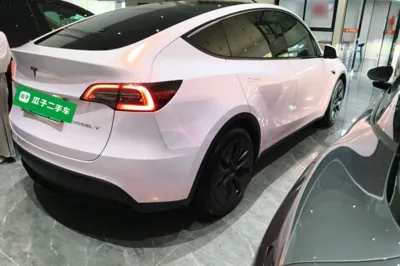 Tesla Model Y 2023, 70000 км, за 183131.11 CNY - фото 6