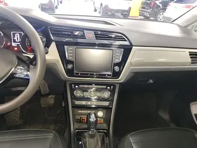 Volkswagen Touran 2019, 146800 км, за 53099 CNY - фото 13