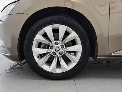 Skoda Superb 2017, 68500 км, за 43800 CNY - фото 17