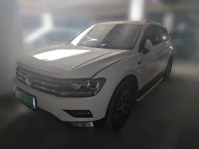 Volkswagen Tiguan L · 2017 год